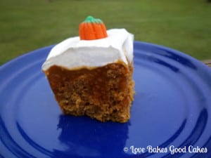 pumpkin-spice-poke-cake