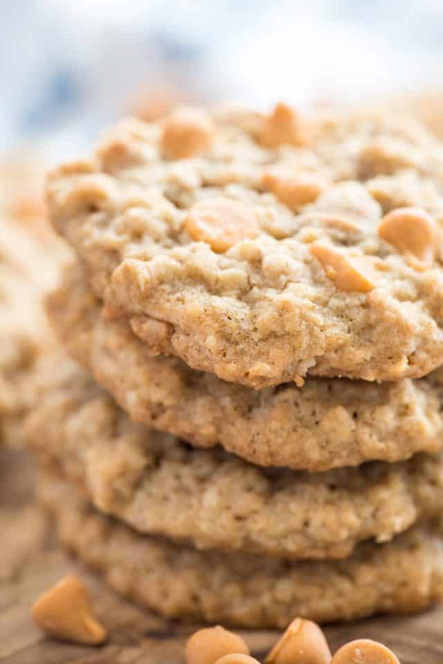 close up of stack of oatmeal scotchies