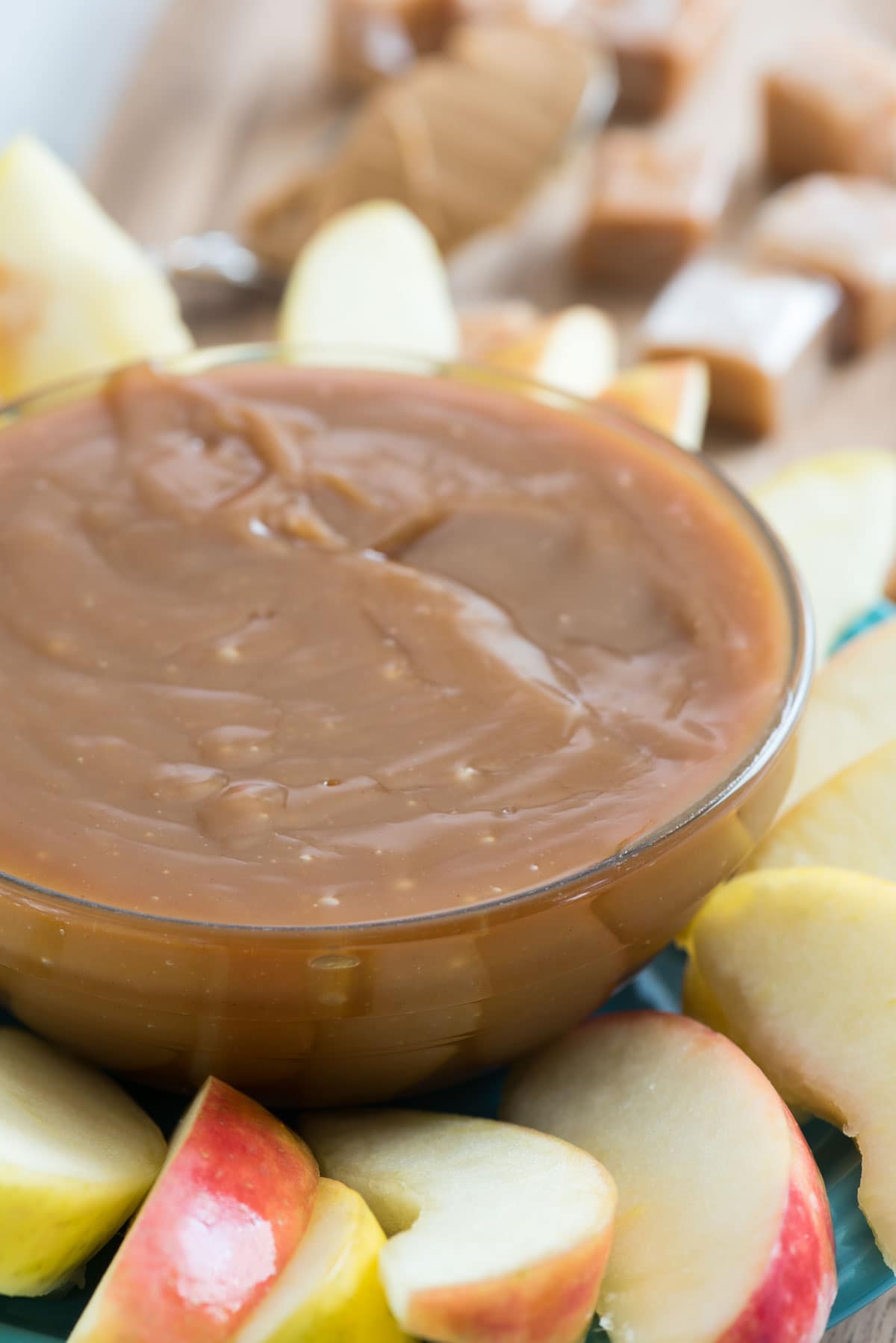 EASY Peanut Butter Caramel Apple Dip - this recipe has only 3 ingredients and is the perfect dip for apples or fruit!