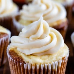 carrot cake cheesecake cupcake