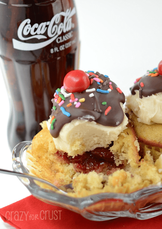 banana-split-cupcakes-4-words