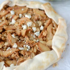 overhead shot of apple gorgonzola crostata