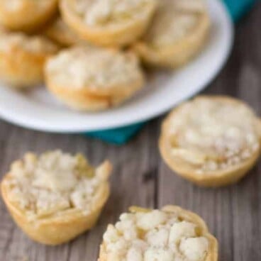 Mini-Crumb-Apple-Pies