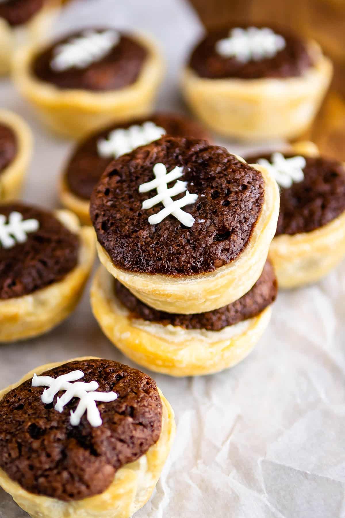 brownie pies with football laces