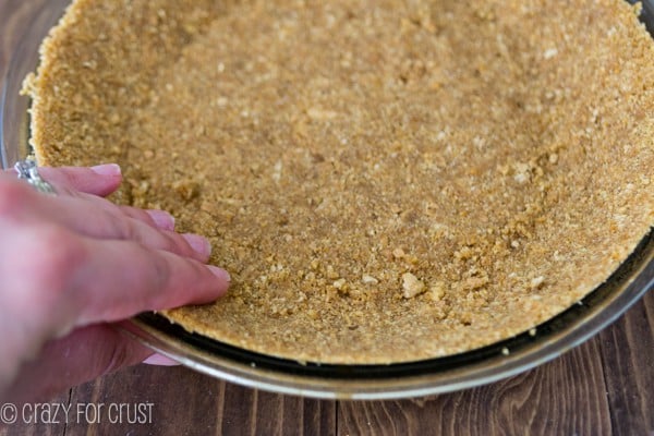 making the BEST Graham Cracker Crust from scratch is easy!