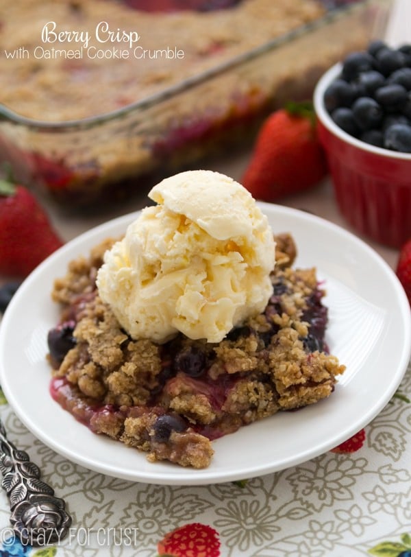 Berry Crisp with Oatmeal Cookie Crumble (5 of 10)w