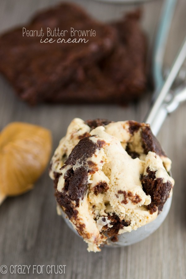 Easy Peanut Butter Brownie Ice Cream - full of peanut butter and chocolate flavor!