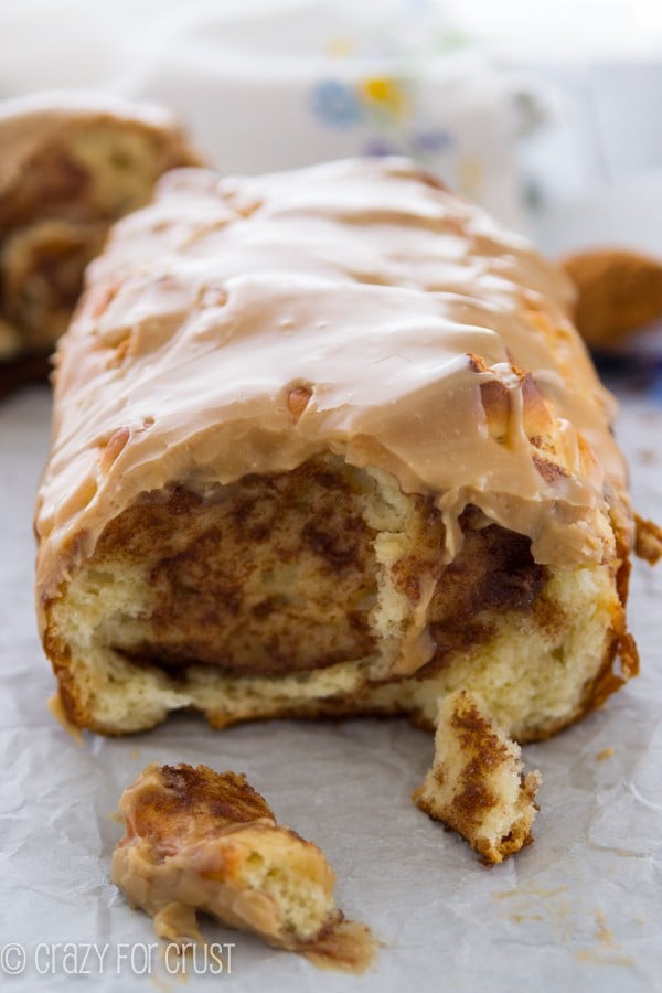 Cinnamon Roll Pull-Apart Bread (10 of 10)