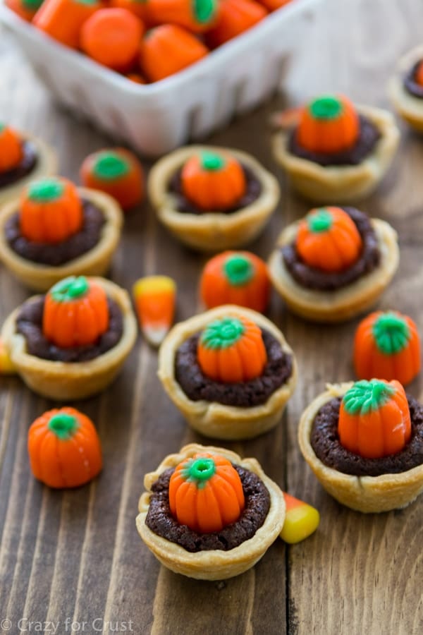 Candy Corn Brownie Pies made with homemade brownie mix and candy corn pumpkins!