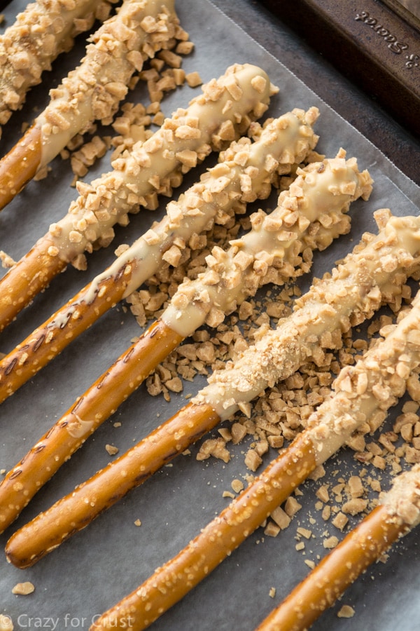 Biscoff Toffee Pretzel Rods 