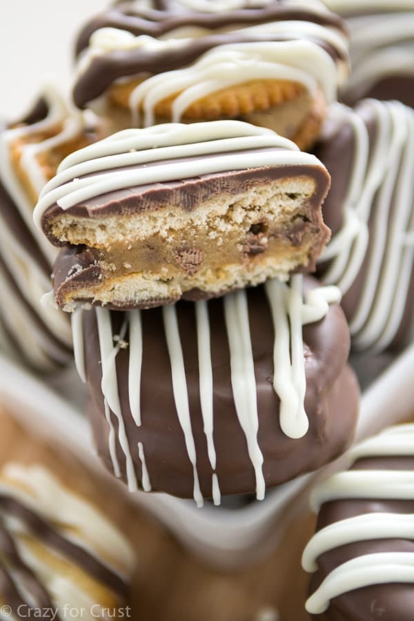 Cookie Dough Ritz Crackers have eggless chocolate chip cookie dough sandwiched between two Ritz crackers and then dipped in chocolate.