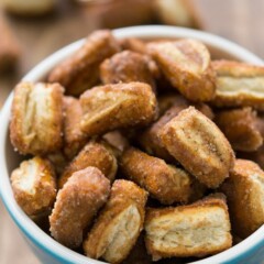 Sweet and Spicy Pretzels in a blue bowl