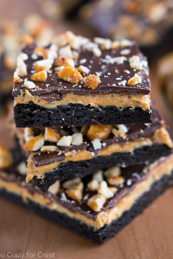Peanut Butter Cup Cookie Bars are like a peanut butter cup in bar cookie form!