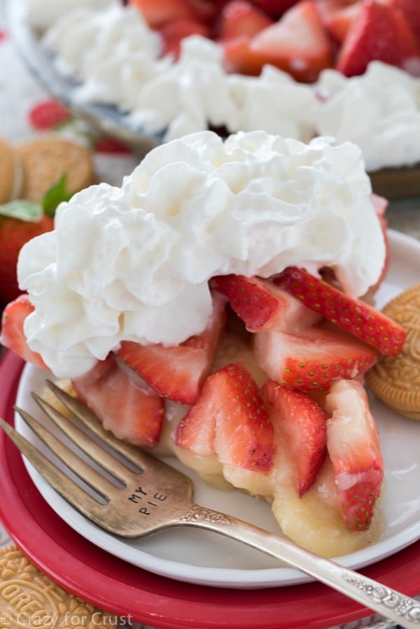 No Bake Strawberry Shortcake Pie