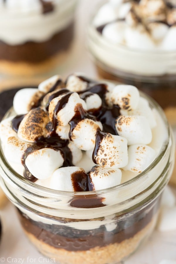 Oreo S'more Trifle dessert - a no bake recipe!