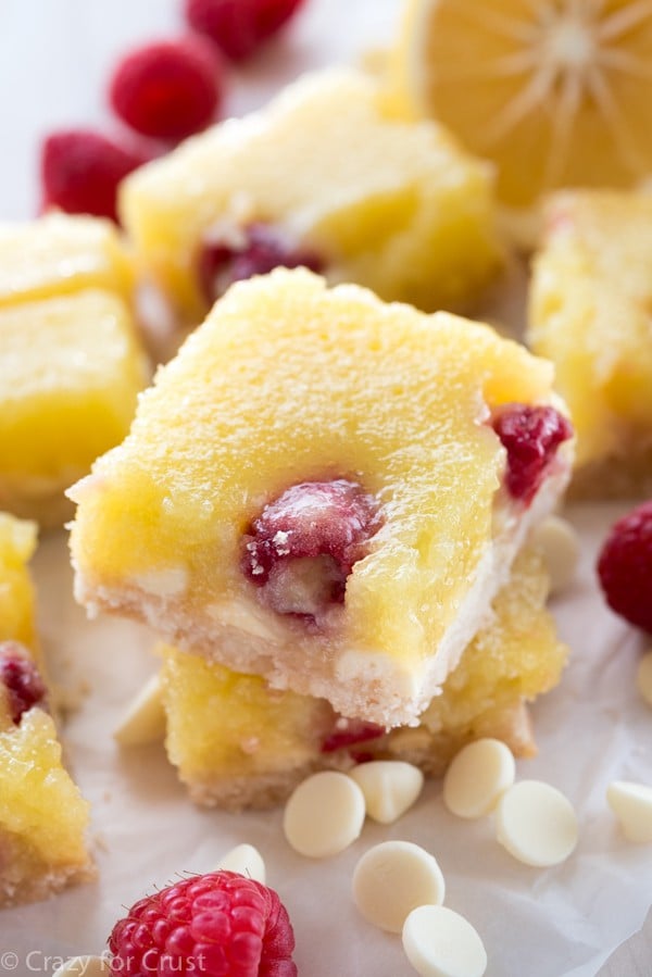 White Chocolate Rasberry Lemon Bars - easy lemon bars with white chocolate and raspberries!