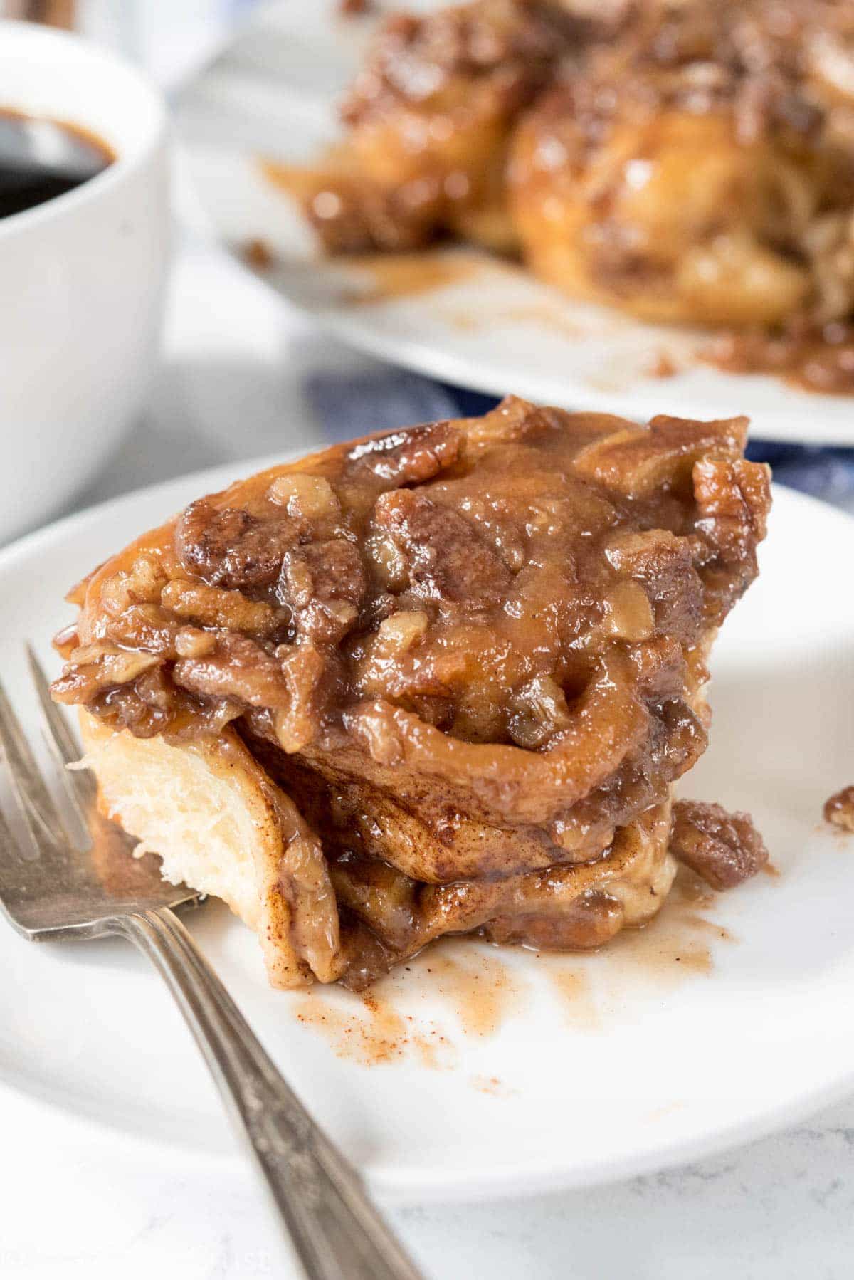 Easy Caramel Pecan Rolls recipe - like sticky buns but easier!