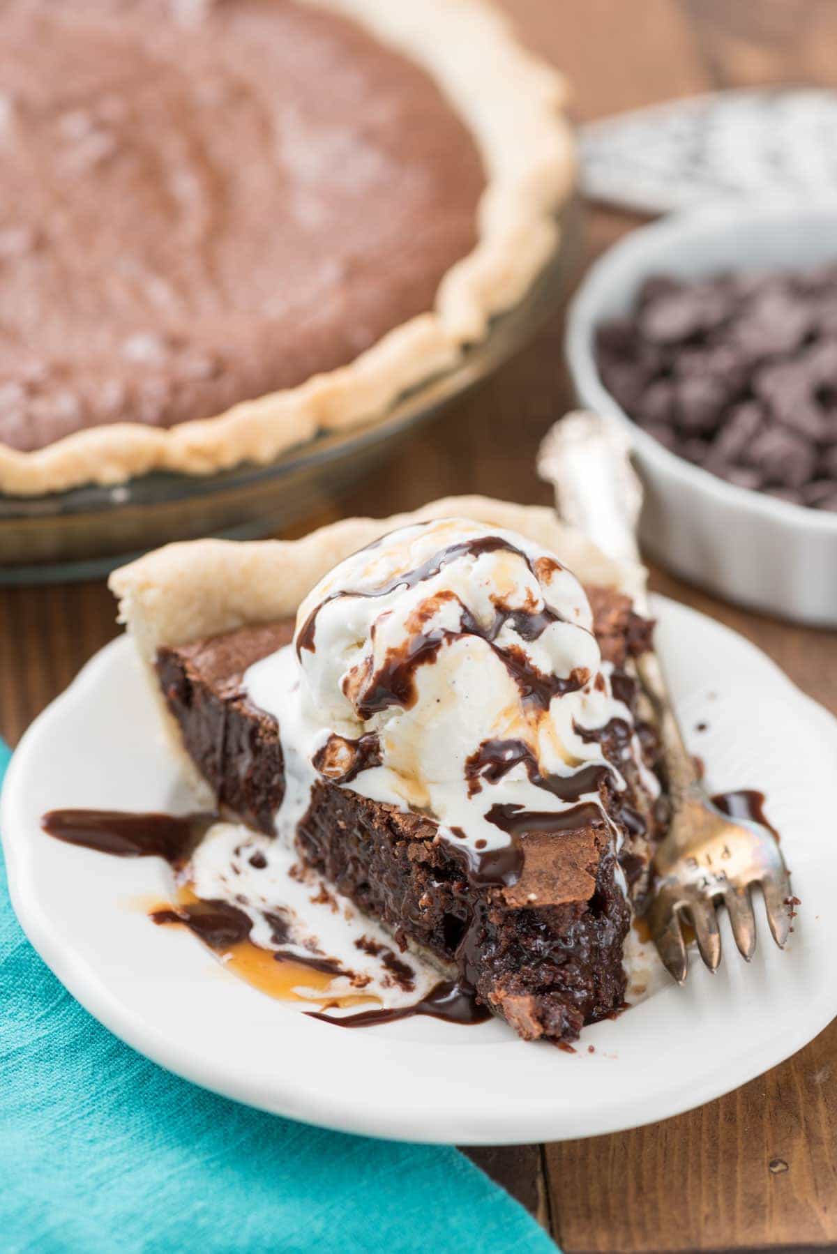 Best Brownie Pie Recipe - we couldn't stop eating this pie!!