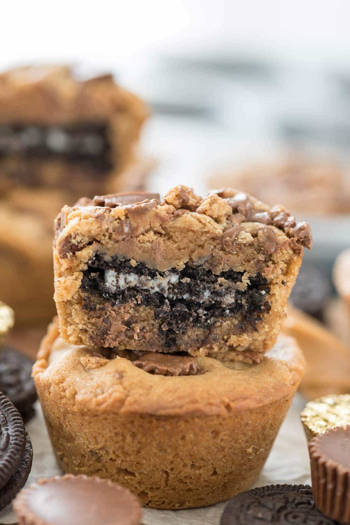 Extreme Oreo Stuffed Peanut Butter Cookies - easy cookies stuffed with OREOS and peanut butter cups!