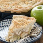 slice of crumb apple pie