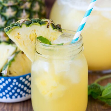 pineapple party punch in mason jar