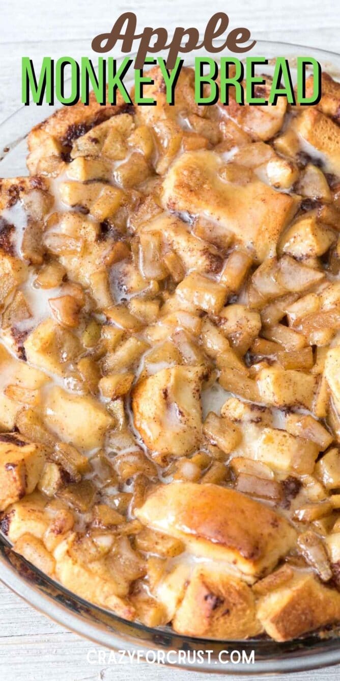 apple cinnamon roll bake in pan