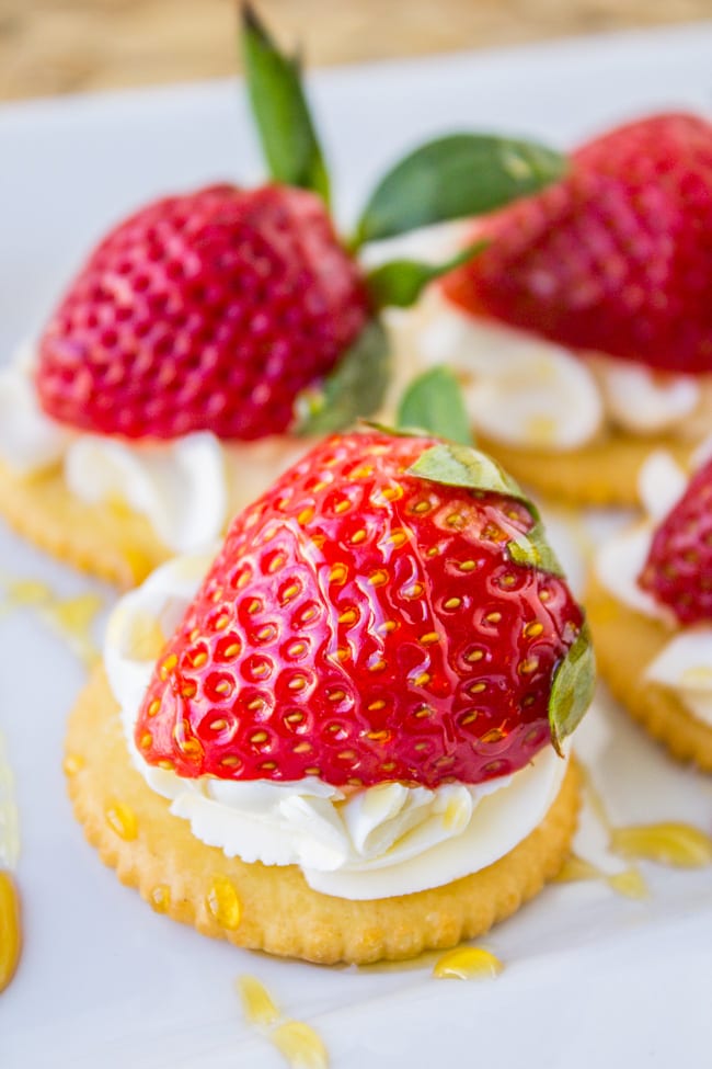 Easy Strawberries and Cream Appetizer