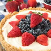 no bake cheesecake with fruit on top
