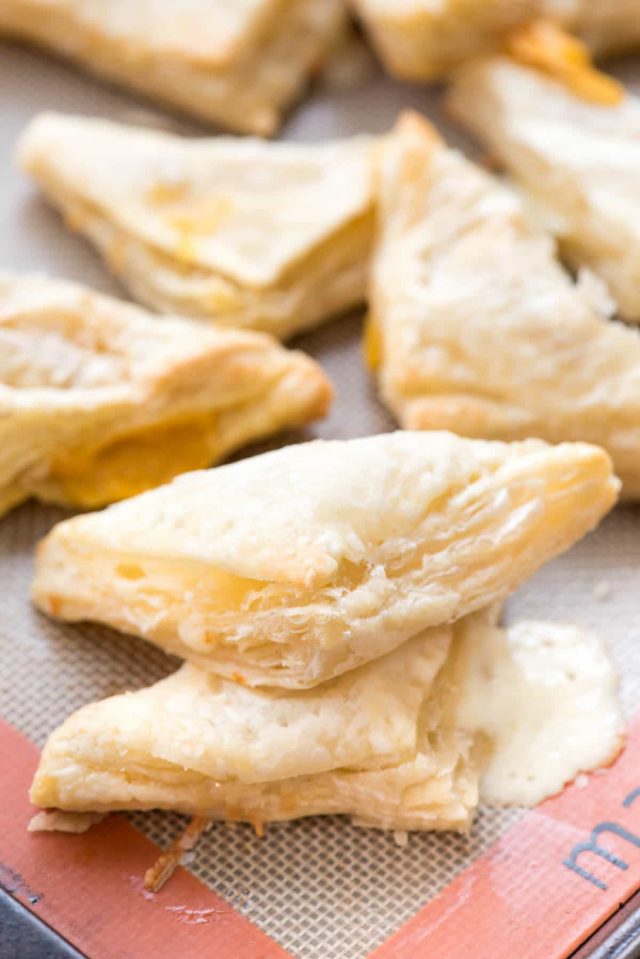 2 ingredient cheese croissants