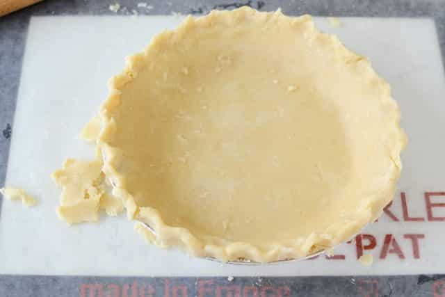 pie crust in pie plate