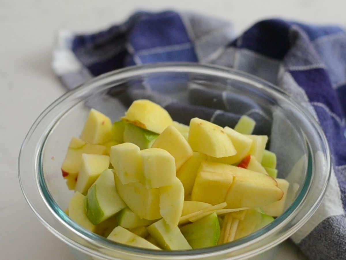 bowl of chopped apples.