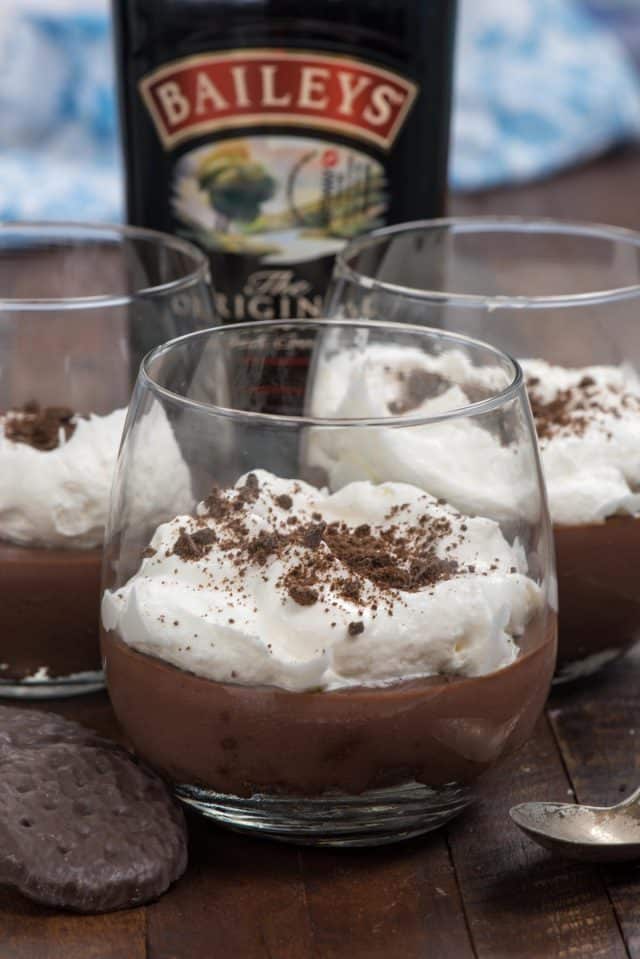 baileys pudding recipe in wine glasses