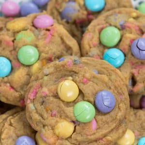 close up of cookies on plate