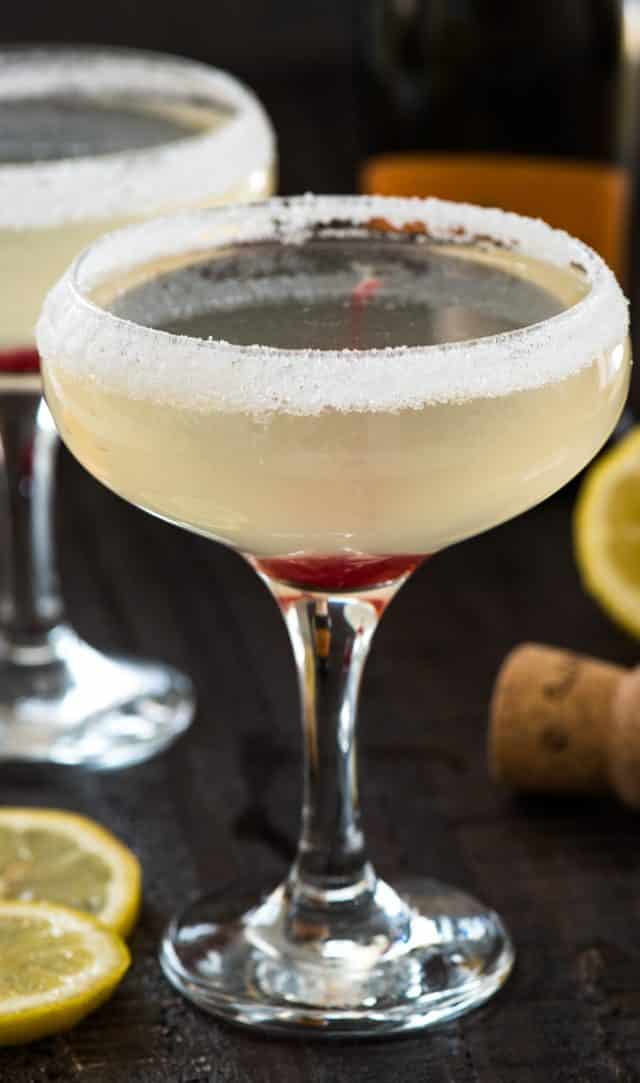 Prosecco bianco cocktail martini e St. Agatha