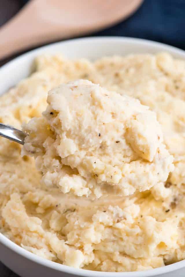 spoonful of make ahead mashed potatoes