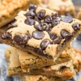 chocolate chip blondies