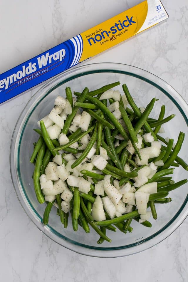 mixing bowl with green beans