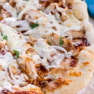 sliced bbq chicken pizza