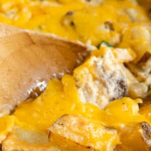 cheesy potatoes (easy casserole recipe)