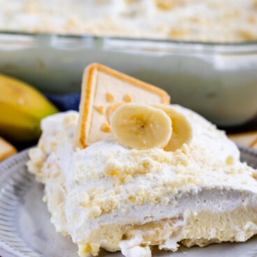 slice of banana pudding recipe on white plate