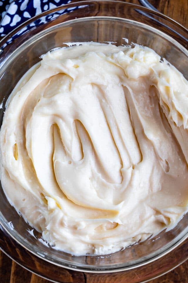 BEST Cream Cheese Frosting 1