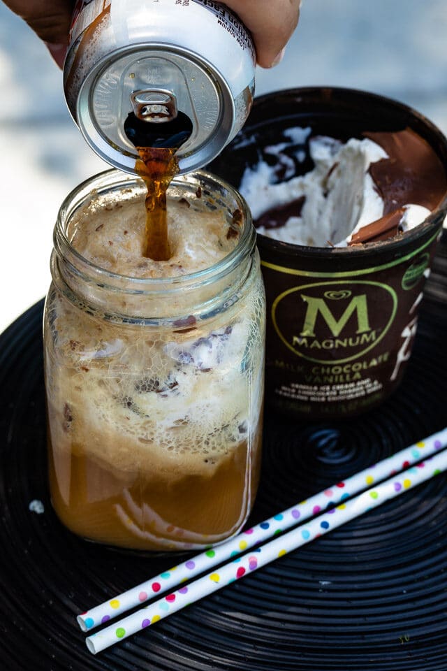 making root beer float with Magnum