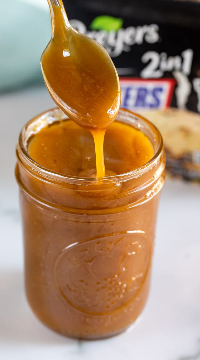 How To Make Caramel Sauce (Easy) - Crazy for Crust