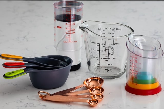 Dry and Liquid Measuring Cups