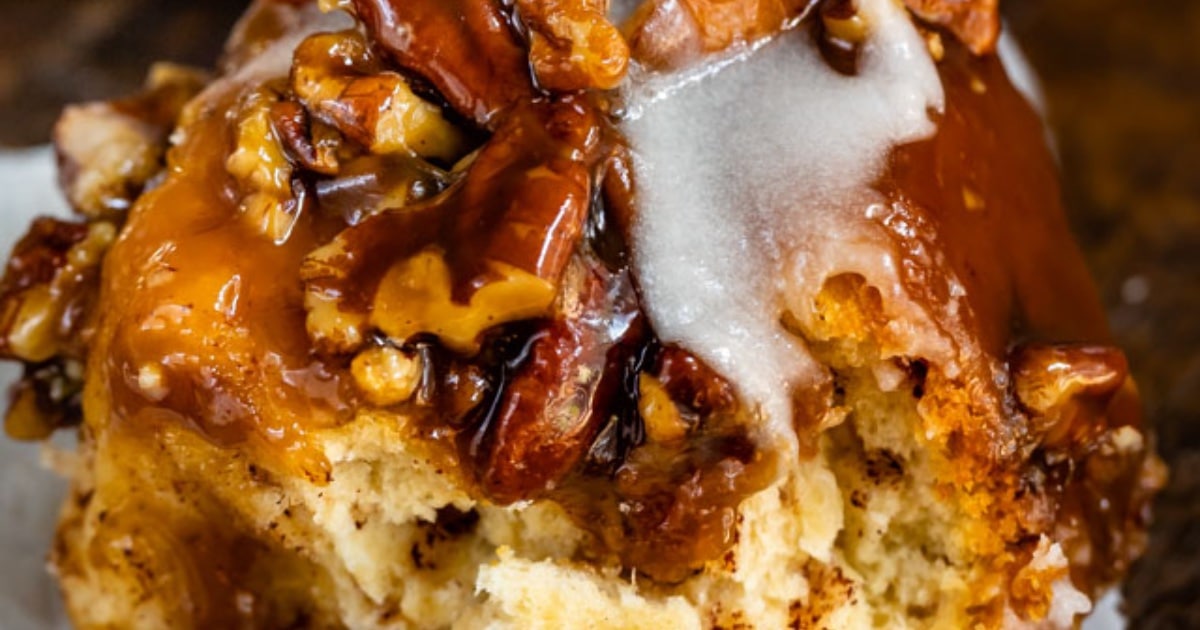 Easy Sticky Buns Recipe (5 ingredients) - Crazy for Crust