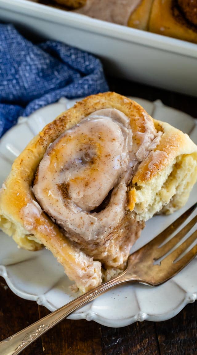 cinnamon roll on plate