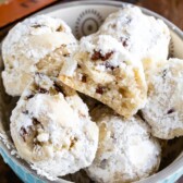 bowl of snowball wedding cookies