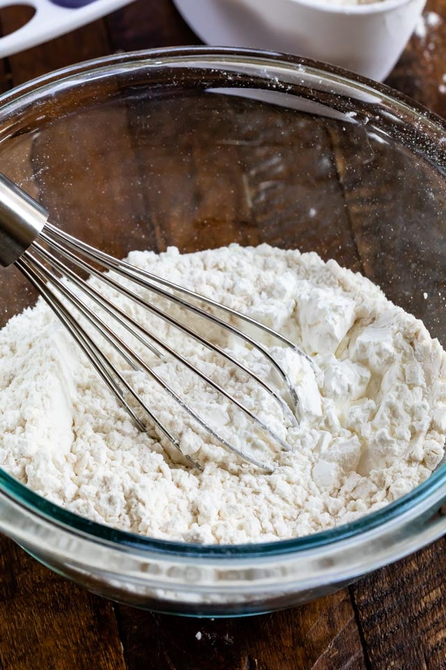 cake flour in bowl