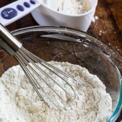 cake flour substitute in bowl