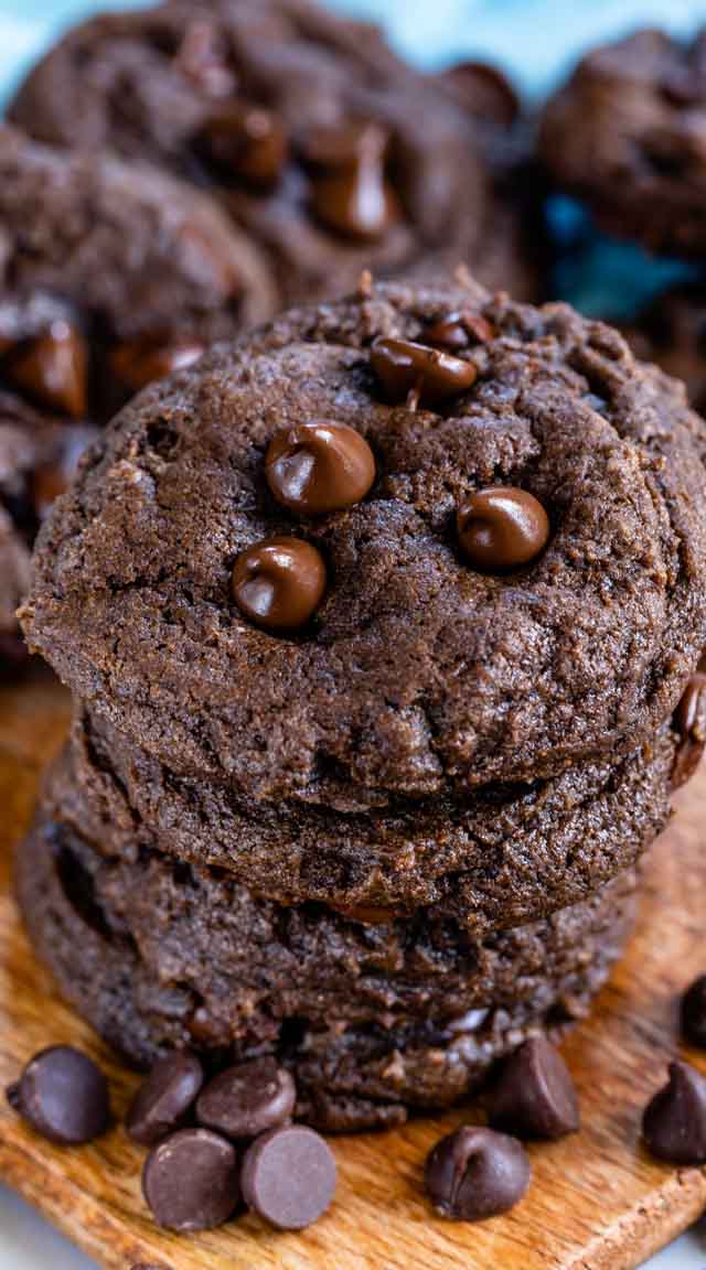 stack of double chocolate chip cookies
